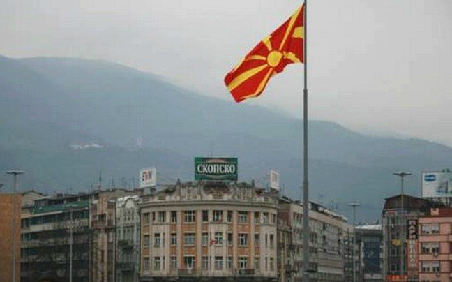 Σκόπια: “Το ζήτημα του ονόματος έχει φθάσει στην Άνω ή Βόρεια Μακεδονία”